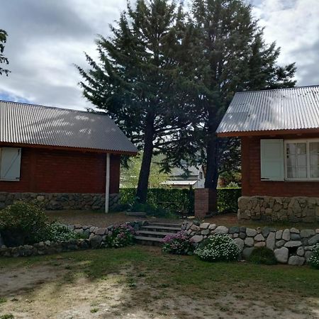 Cabanas Pyracantha Esquel Exterior photo