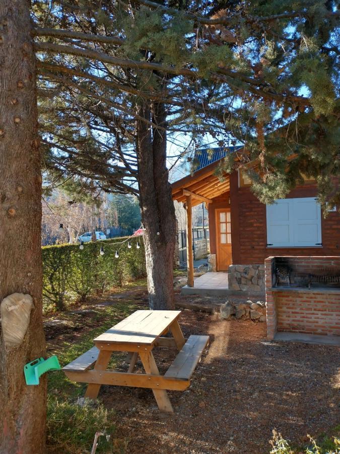Cabanas Pyracantha Esquel Exterior photo