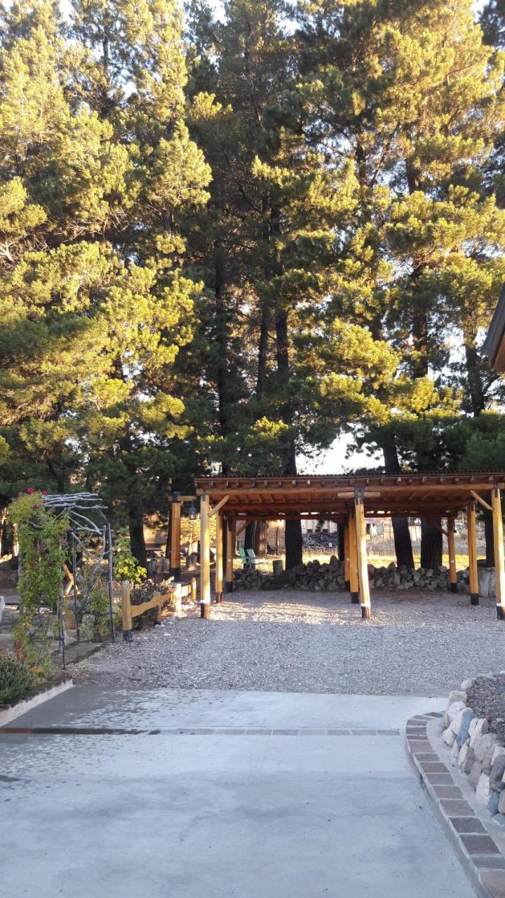 Cabanas Pyracantha Esquel Exterior photo
